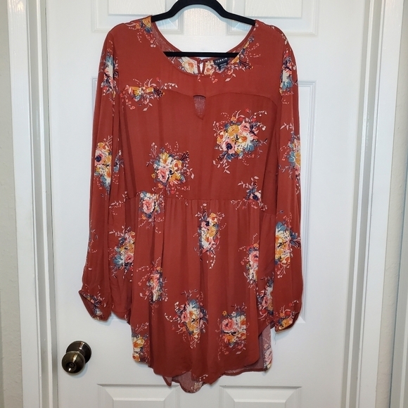 Torrid Women's Babydoll Challis Keyhole Tunic Top - Plus Size 3 (3X) - Picture 2 of 11